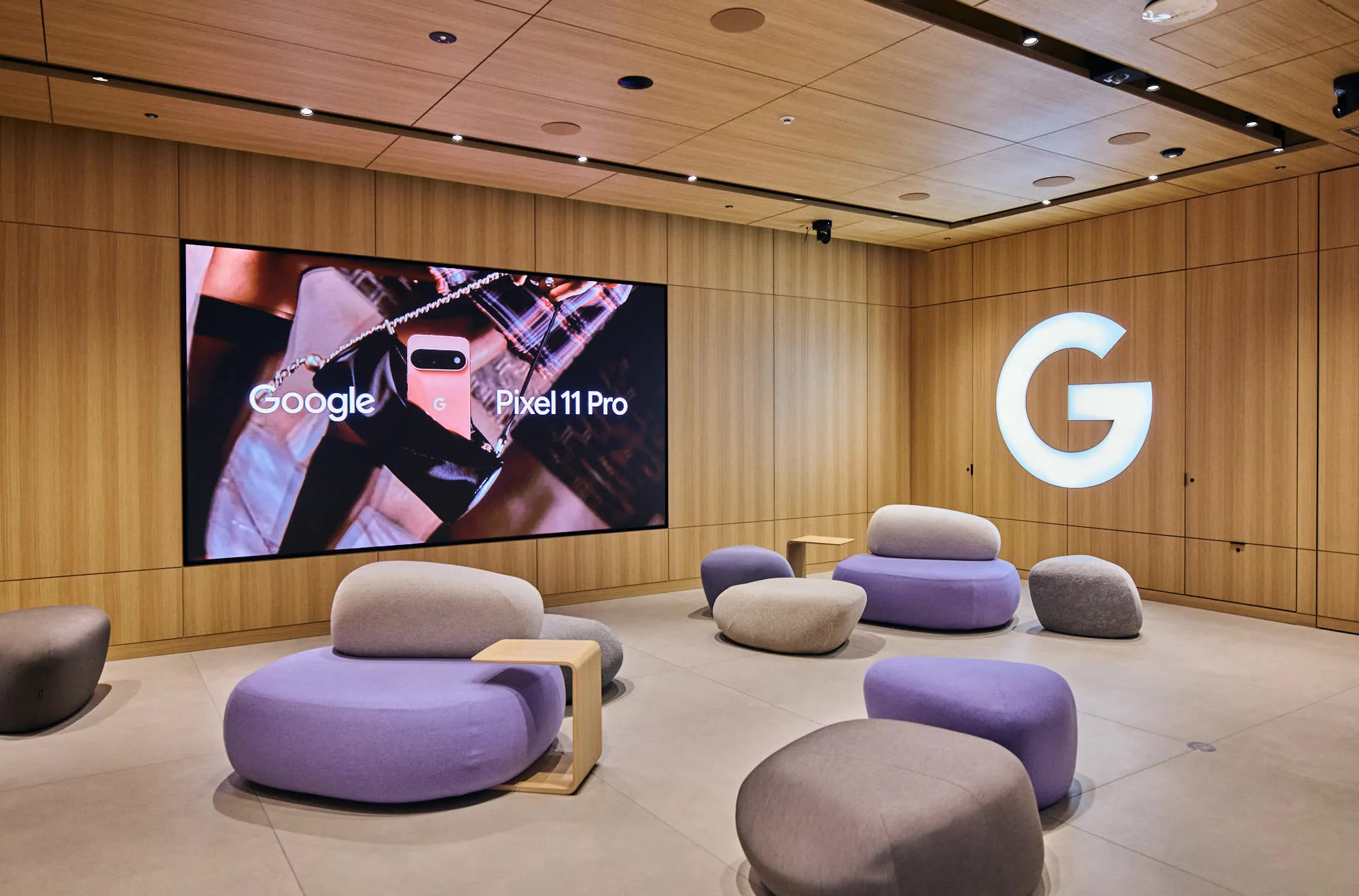 Google Store表参道2階のPixel Studio体験スペース