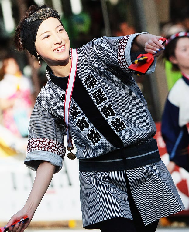 広末涼子さん 高知よさこい祭りでのパフォーマンス