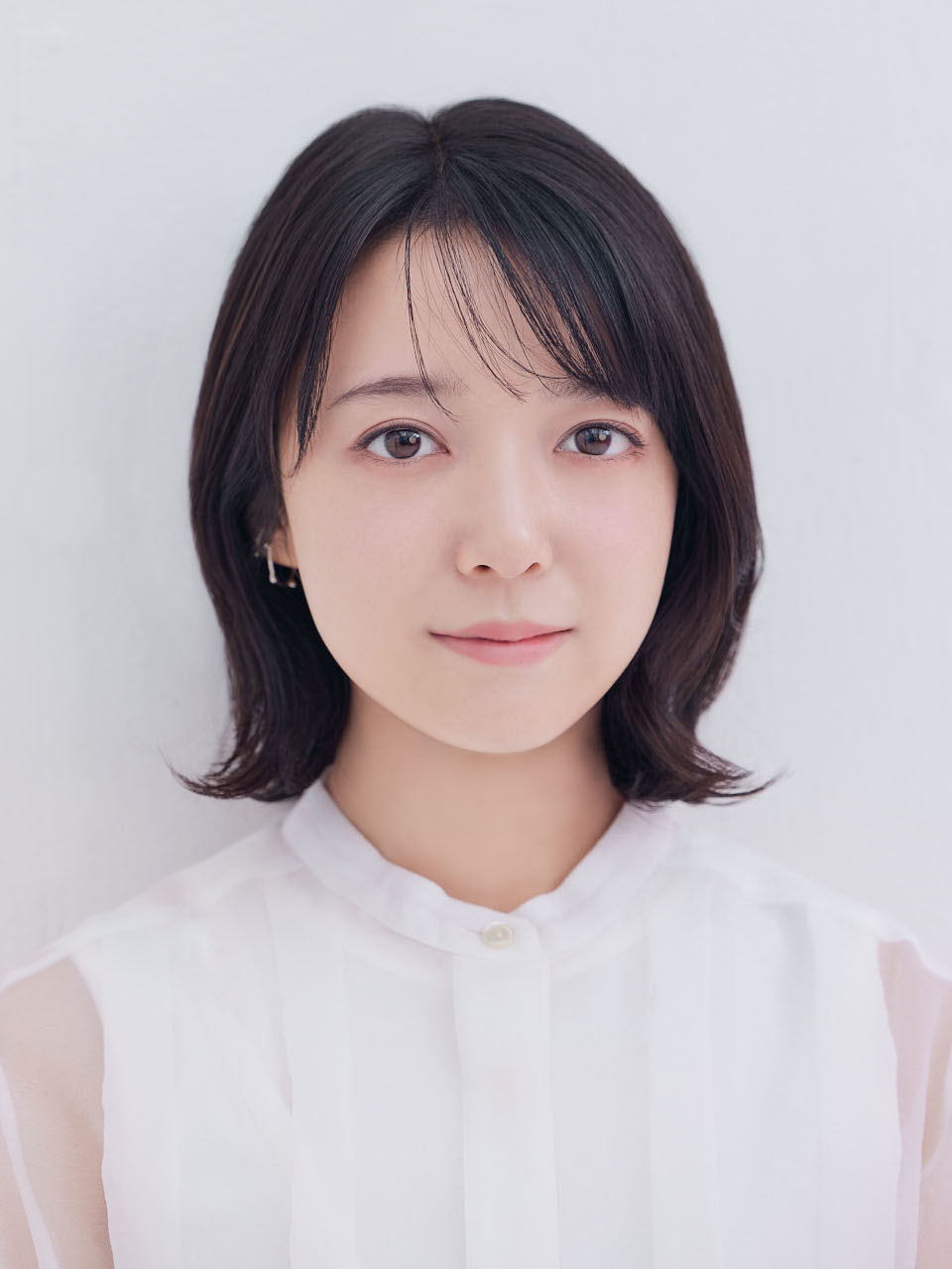 女優・上白石萌音の東宝芸能公式プロフィール写真