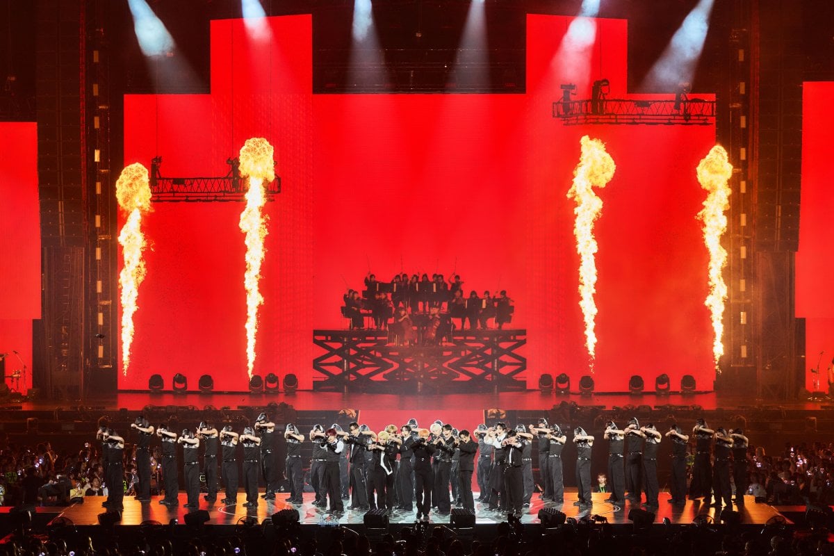INI東京ドーム公演のステージ(ORICON)